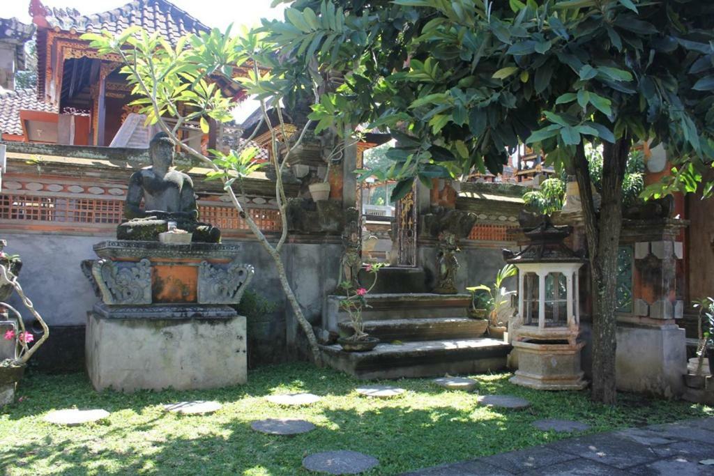 Pondok Intaran Karangasem  Bagian luar foto